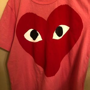 COMME DES GARÇONS PLAY pink eye heart shirt medium